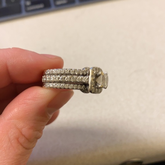 Wedding Set - Picture 2 of 4